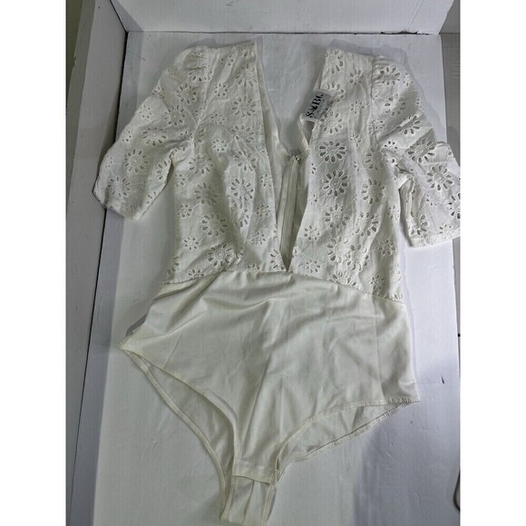 SABO Skirt Floral Eyelet 3/4 Sleeve Plunge Neck Bodysuit Size 8 NWT - Picture 6 of 10